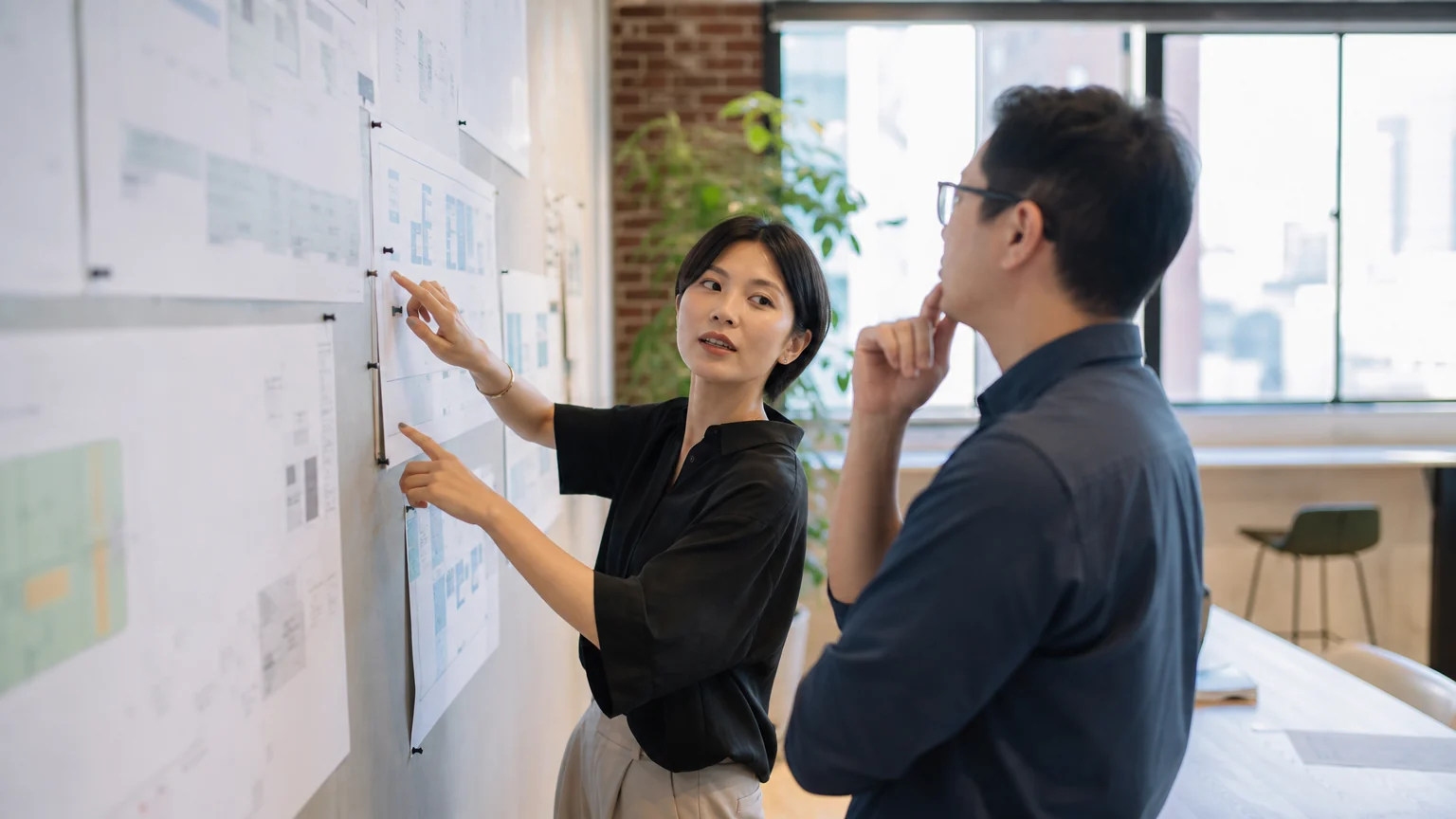 2026 網站架構大洗牌：為什麼「Headless WordPress + CRM」才是企業流量變現的唯一解？